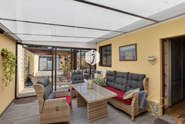 Resale - Villa -
Torrevieja - Costa Blanca