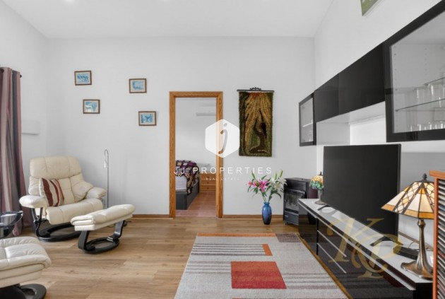 Resale - Villa -
Torrevieja - Costa Blanca
