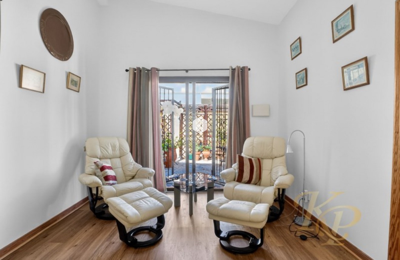 Resale - Villa -
Torrevieja - Costa Blanca