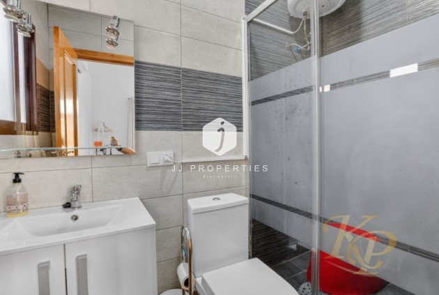 Resale - Villa -
Torrevieja - Costa Blanca