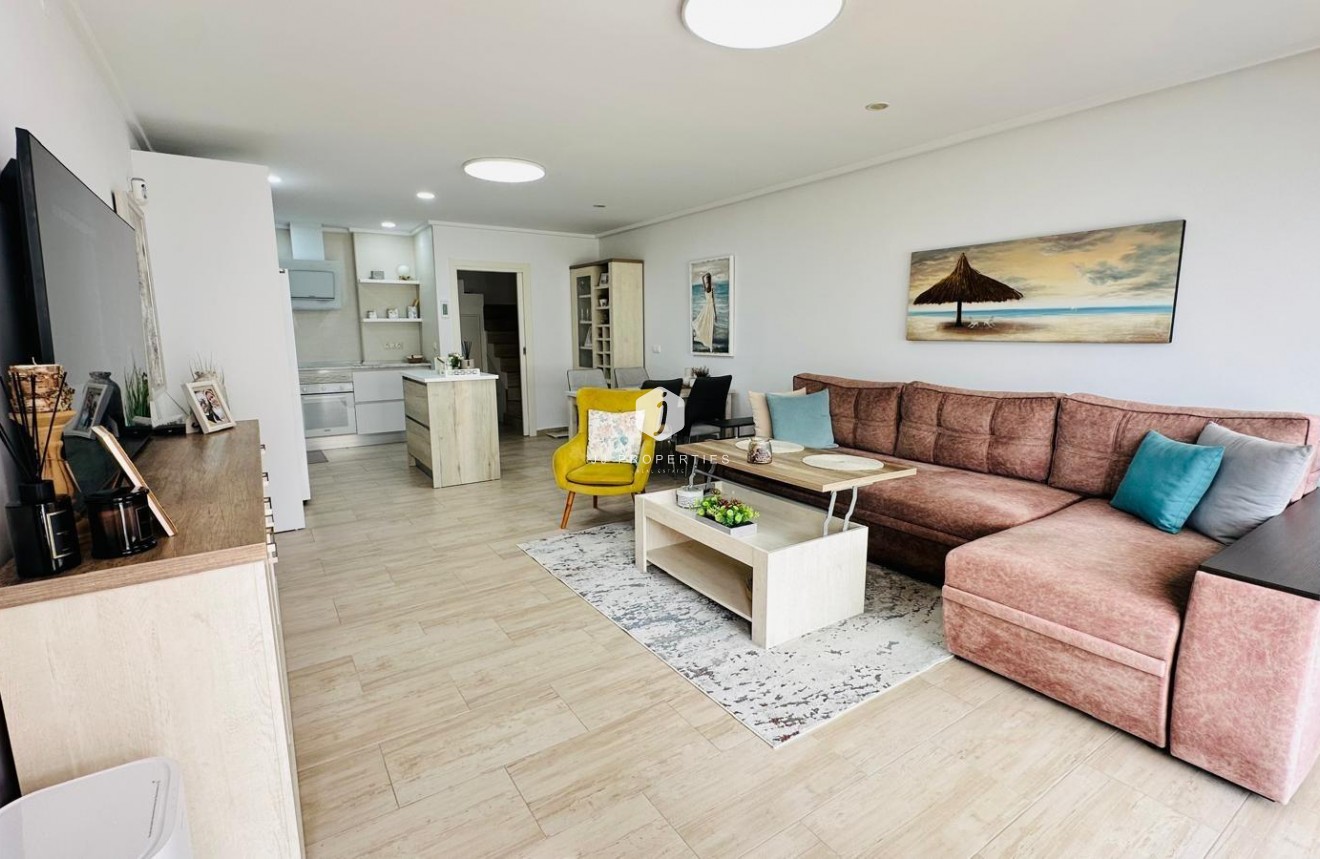 Resale - Duplex -
Torrevieja - La siesta