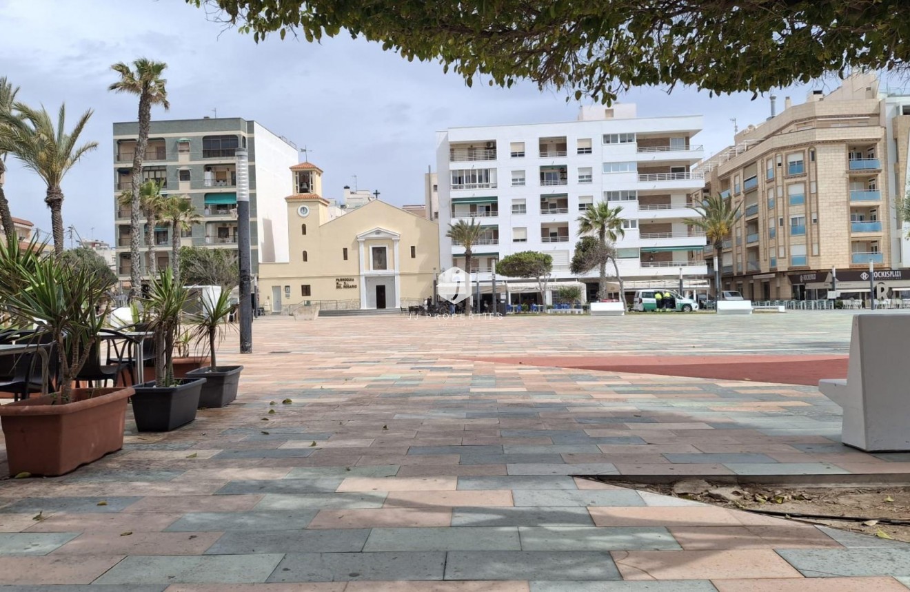 Resale - Apartment / flat -
Torrevieja - La Mata