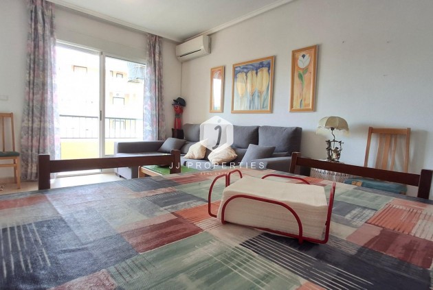 Resale - Apartment / flat -
Torrevieja - La Mata