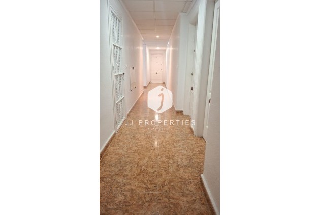 Resale - Apartment / flat -
Torrevieja - La Mata