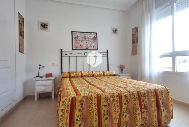 Resale - Apartment / flat -
Torrevieja - La Mata