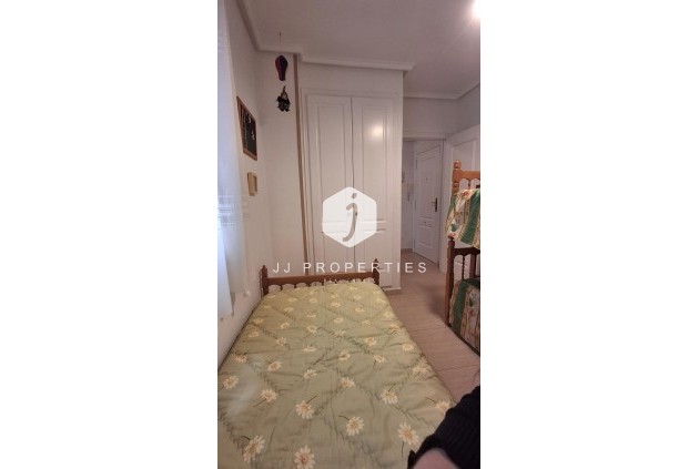 Resale - Apartment / flat -
Torrevieja - La Mata
