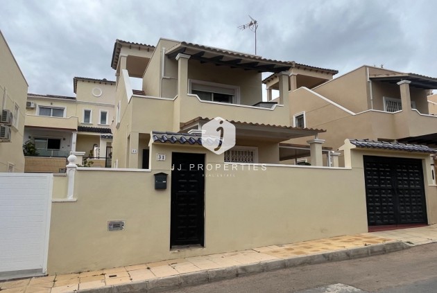 Resale - Duplex -
San Miguel de Salinas - Las Filipinas