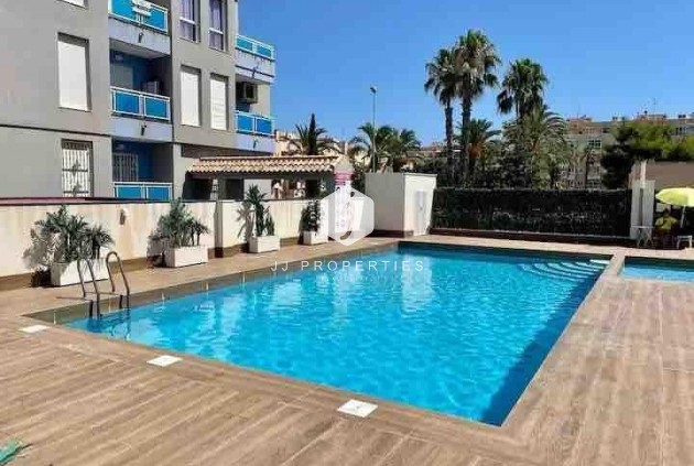 Resale - Apartment / flat -
Torrevieja - Estacion de autobuses