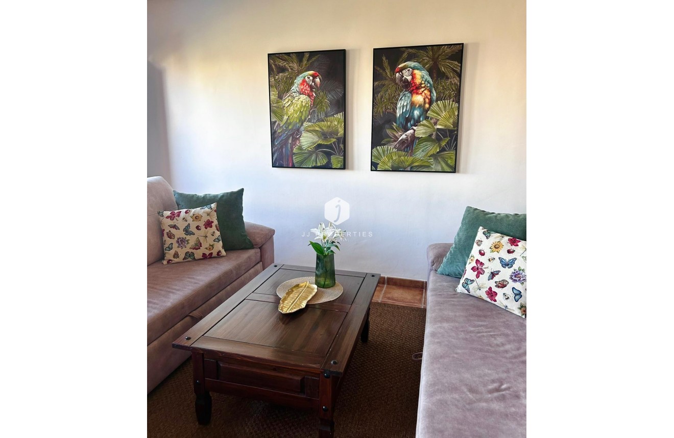 Resale - Apartment / flat -
Torrevieja - Punta prima