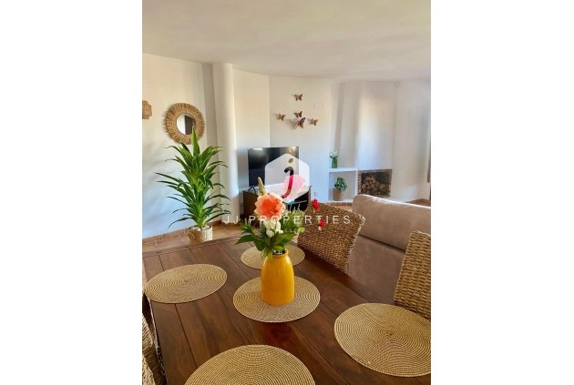 Resale - Apartment / flat -
Torrevieja - Punta prima
