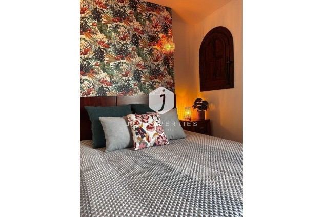 Resale - Apartment / flat -
Torrevieja - Punta prima