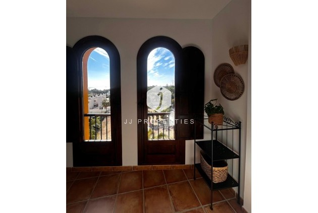Resale - Apartment / flat -
Torrevieja - Punta prima