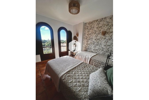 Resale - Apartment / flat -
Torrevieja - Punta prima