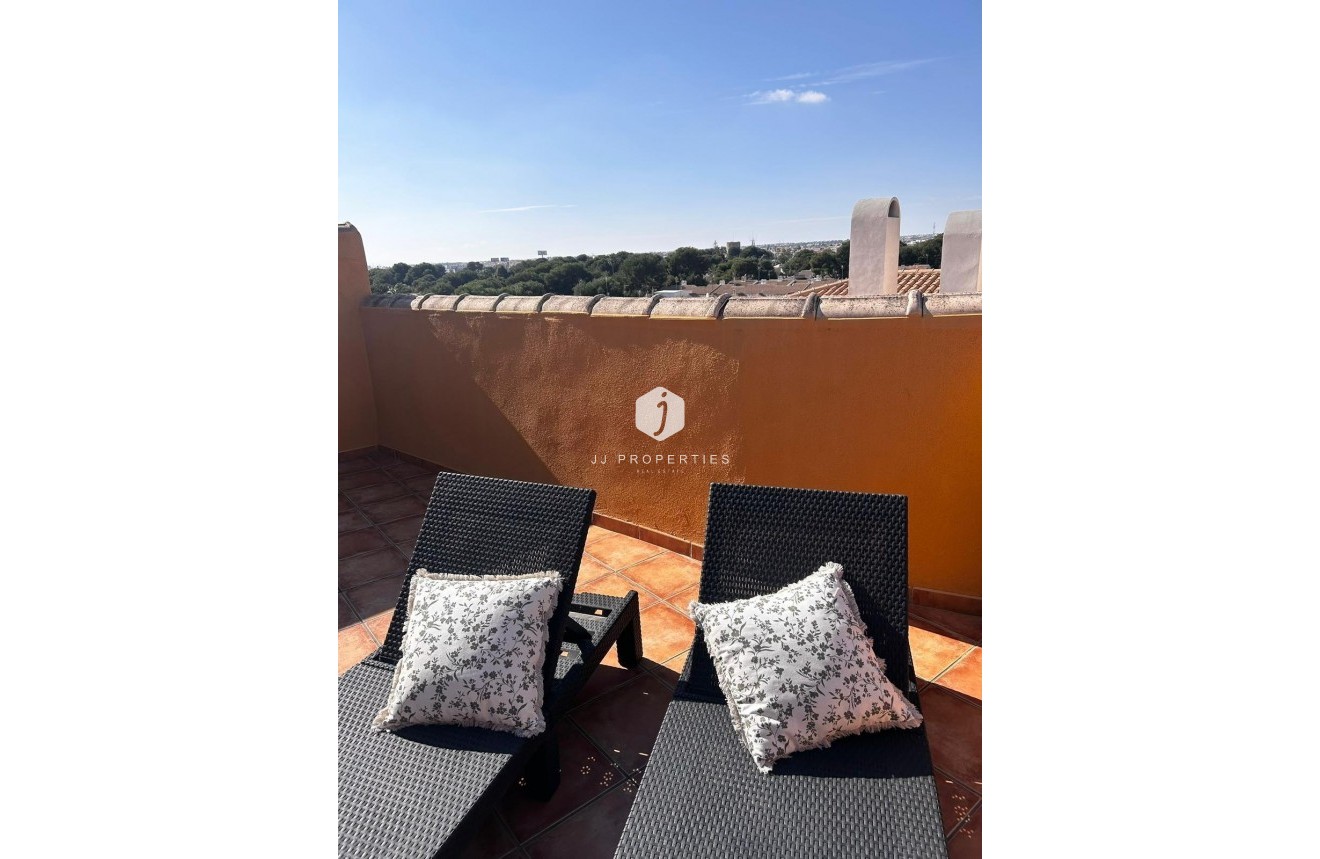 Resale - Apartment / flat -
Torrevieja - Punta prima