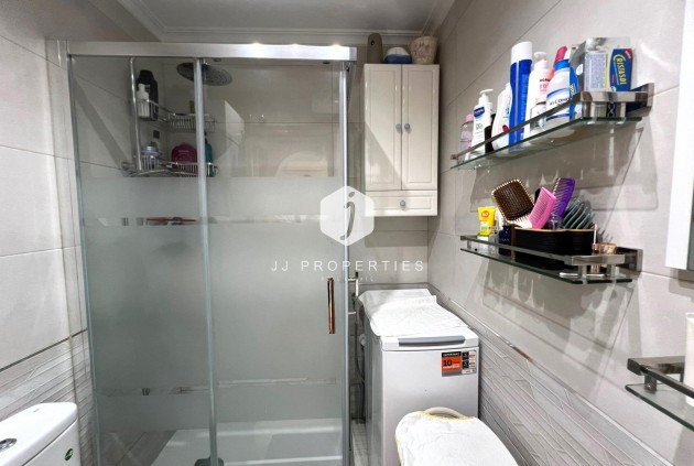 Resale - Bungalow -
Torrevieja - aguas nuevas