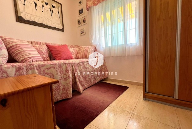 Resale - Bungalow -
Torrevieja - aguas nuevas