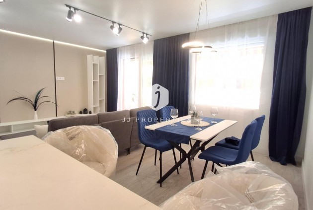 Resale - Apartment / flat -
Torrevieja - Acequion
