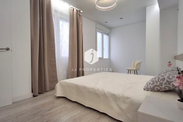 Resale - Apartment / flat -
Torrevieja - Acequion