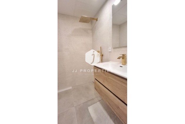 Resale - Apartment / flat -
Torrevieja - Acequion