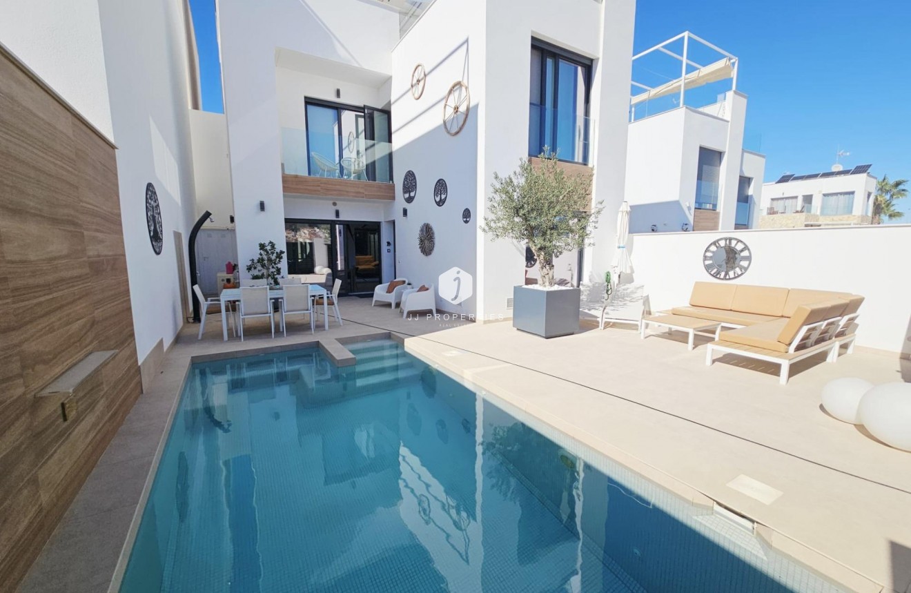 D'occasion - Villa -
Benijofar - Benimar