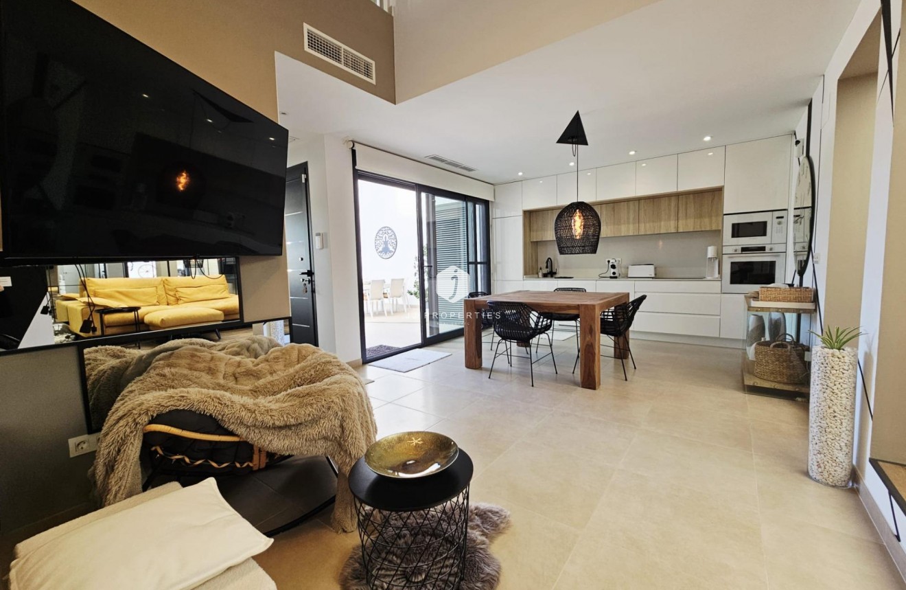 D'occasion - Villa -
Benijofar - Benimar