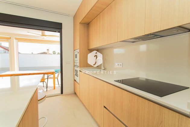 Resale - Chalet -
Torrevieja - La siesta