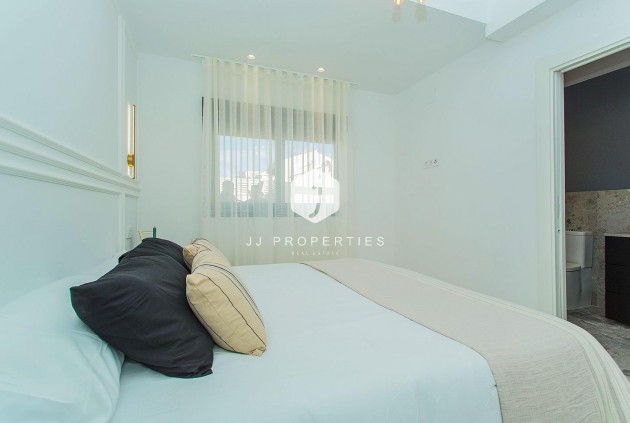 Resale - Chalet -
Torrevieja - La siesta