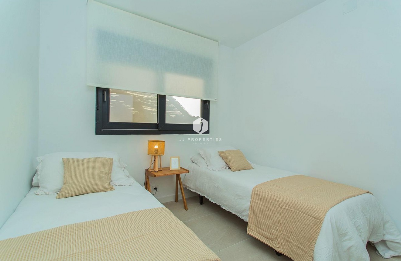 Resale - Chalet -
Torrevieja - La siesta