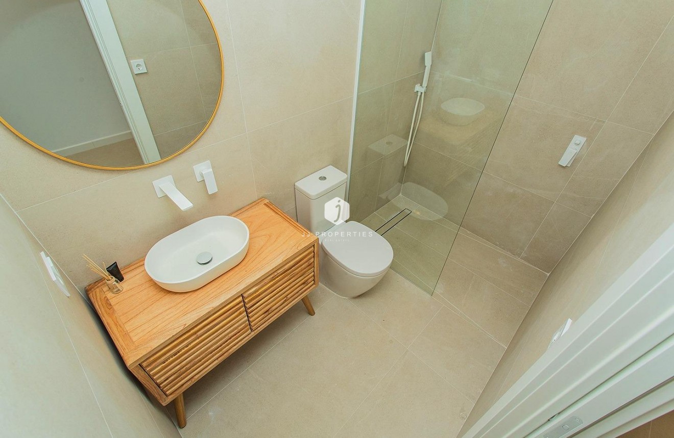 Resale - Chalet -
Torrevieja - La siesta