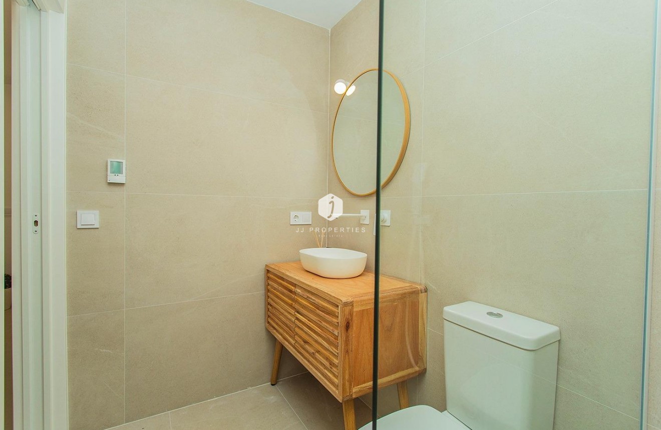 Resale - Chalet -
Torrevieja - La siesta