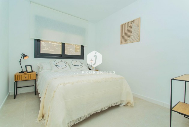 Resale - Chalet -
Torrevieja - La siesta