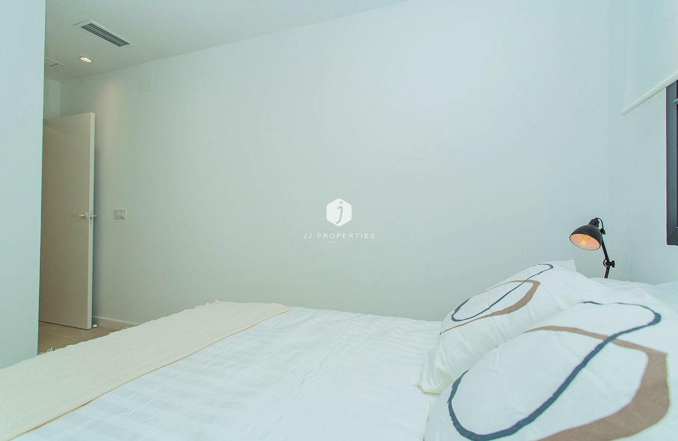 Resale - Chalet -
Torrevieja - La siesta