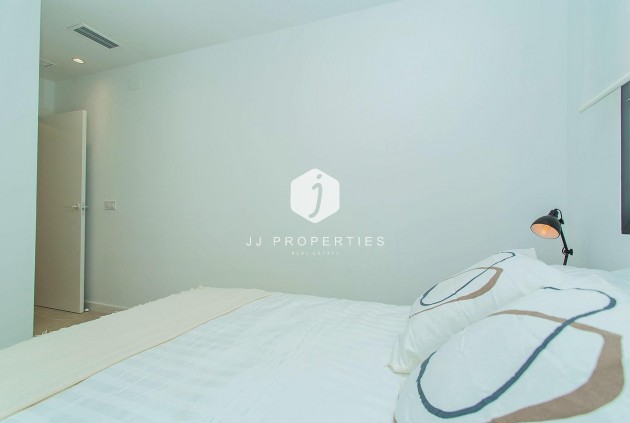 Resale - Chalet -
Torrevieja - La siesta