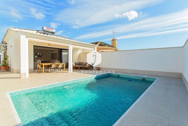 Resale - Chalet -
Torrevieja - La siesta