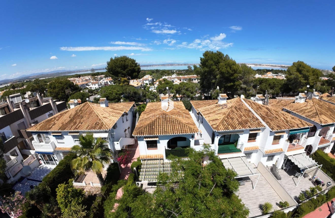 Resale - Bungalow -
Torrevieja - Los Balcones