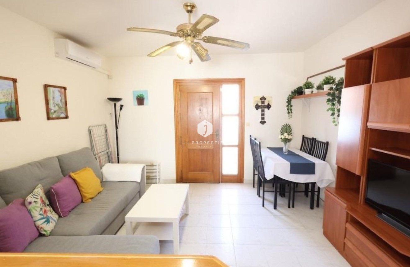 Resale - Bungalow -
Torrevieja - Costa Blanca