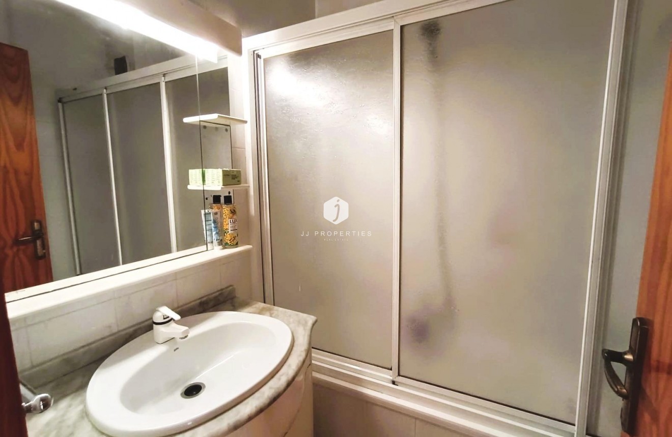 Resale - Bungalow -
Torrevieja - Costa Blanca
