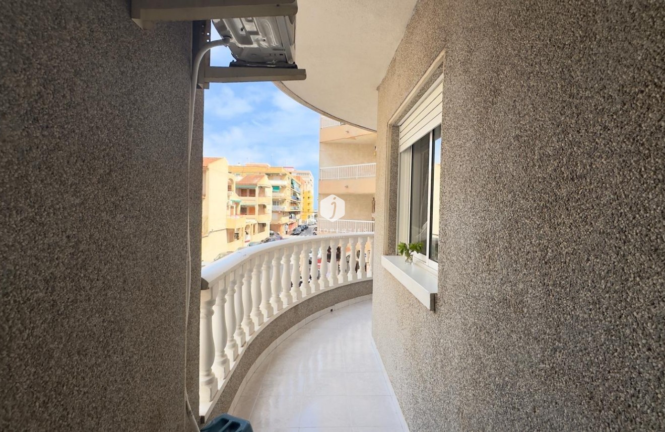 Resale - Apartment / flat -
Torrevieja - Acequion