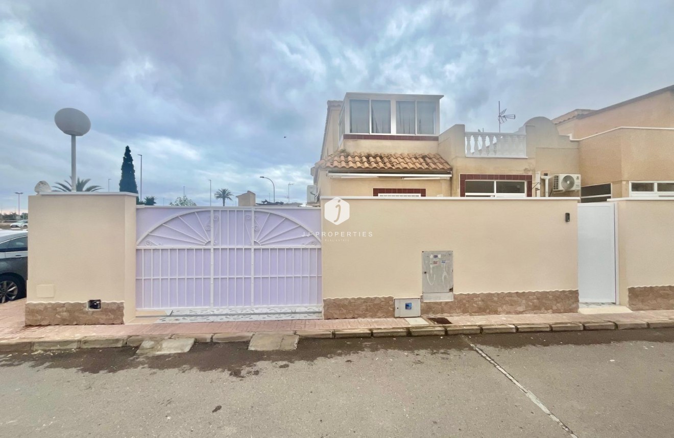 Z drugiej ręki - Bungalow -
Torrevieja - Paraje Natural