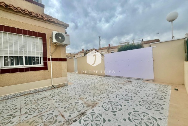 Z drugiej ręki - Bungalow -
Torrevieja - Paraje Natural