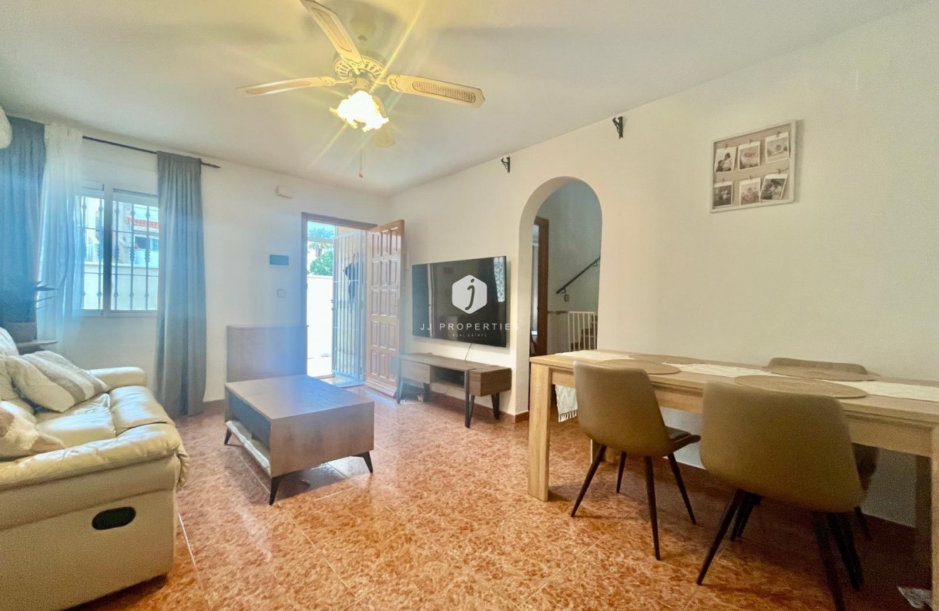Z drugiej ręki - Bungalow -
Torrevieja - Paraje Natural