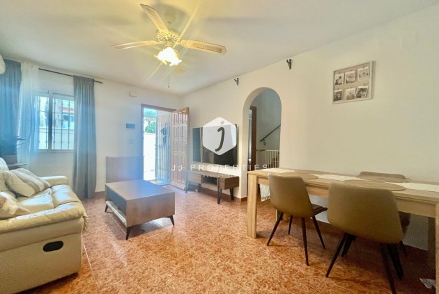 Z drugiej ręki - Bungalow -
Torrevieja - Paraje Natural