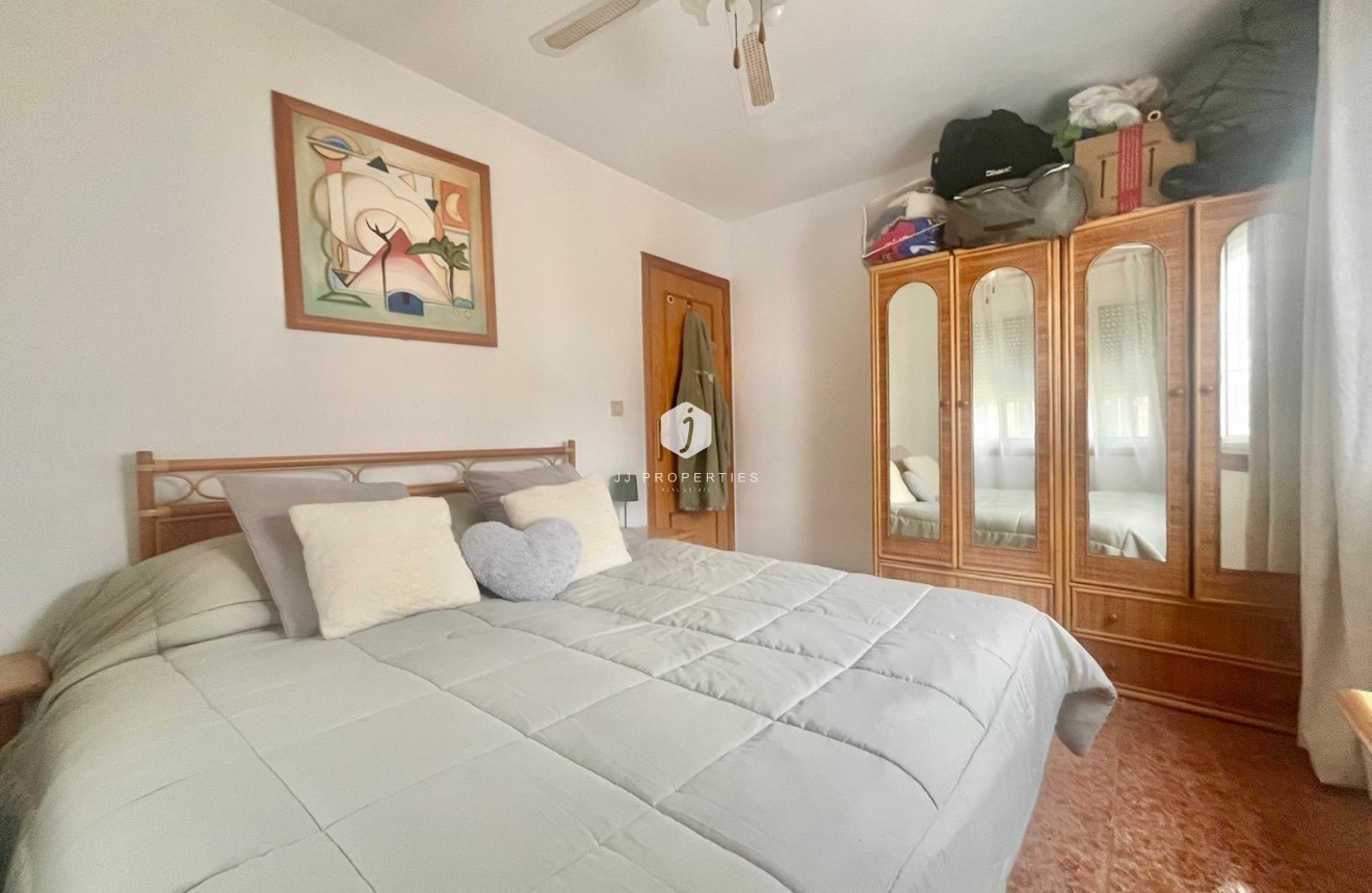Z drugiej ręki - Bungalow -
Torrevieja - Paraje Natural
