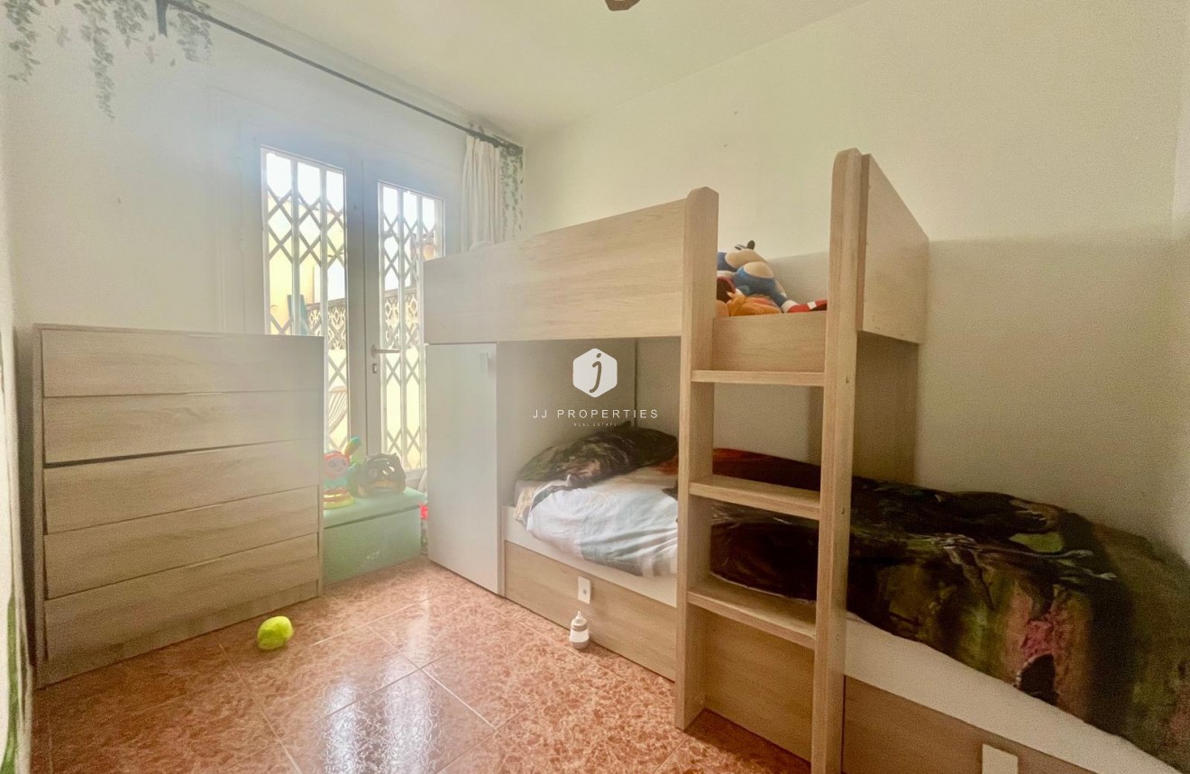 Z drugiej ręki - Bungalow -
Torrevieja - Paraje Natural