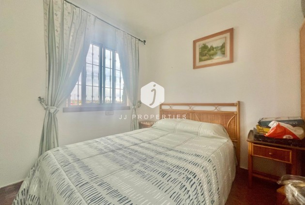 Z drugiej ręki - Bungalow -
Torrevieja - Paraje Natural