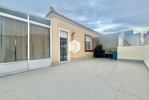 Z drugiej ręki - Bungalow -
Torrevieja - Paraje Natural
