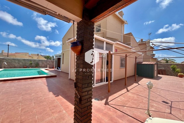 Resale - Villa -
Torrevieja - San luis