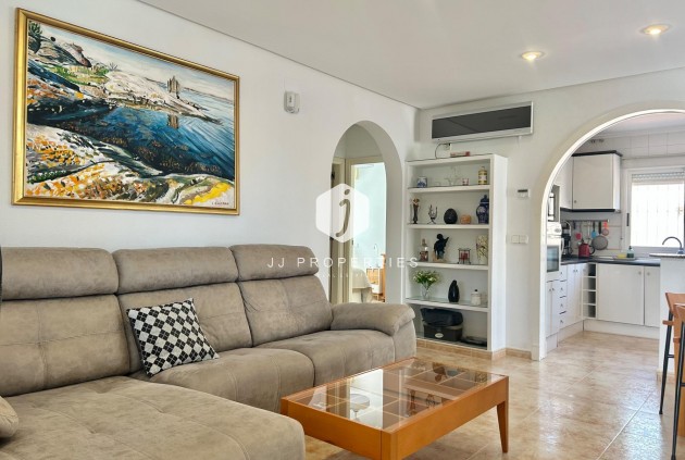 Resale - Villa -
Torrevieja - San luis