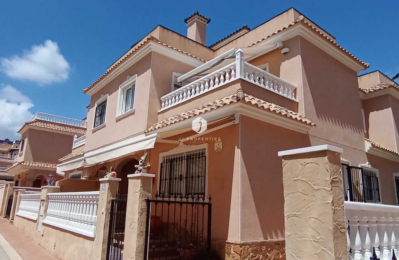 Resale - Chalet -
Los Dolses - Inland