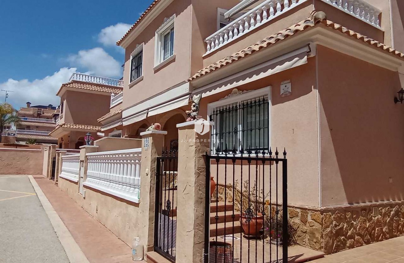 Resale - Chalet -
Los Dolses - Inland